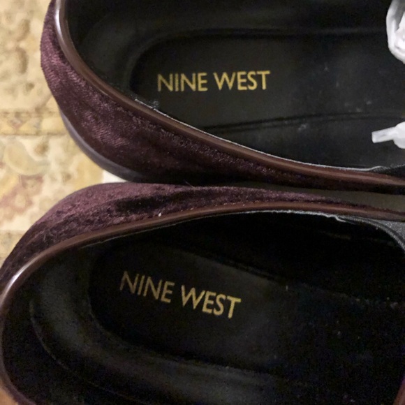 Nine West Velvet Tassel Loafers/Sneakers 7 - Picture 8 of 9